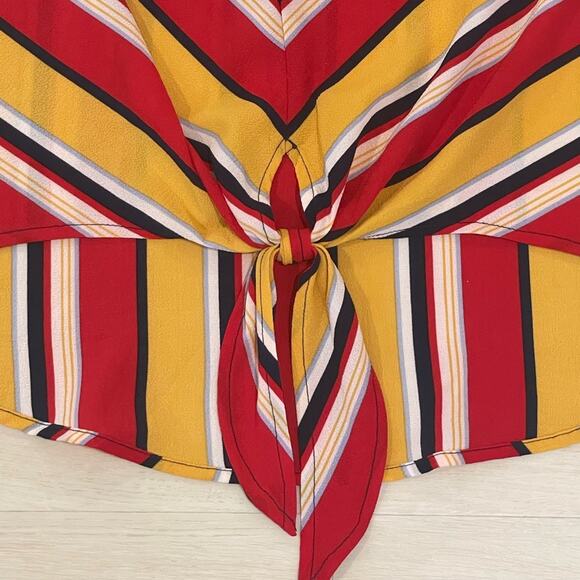 E&M Sleeveless Tie Front Halter Neck Blouse Red Yellow White - Small LIKE NEW - Picture 4 of 10